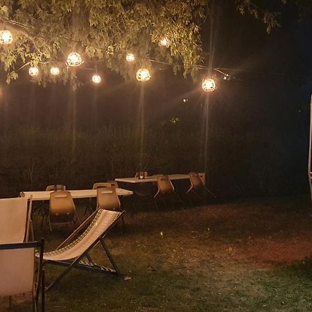 Cabane 2/3 Pers Au Camping Les Patis Nazelles-Negron Dış mekan fotoğraf